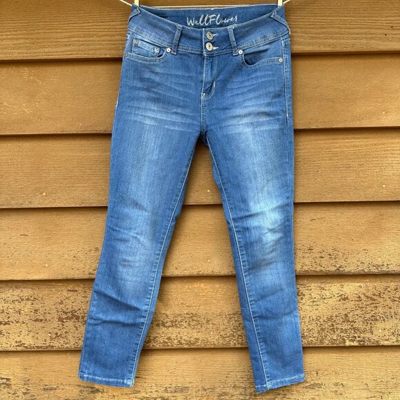 Wallflower Skinny Stretch Double Button Mid Rise Blue Jeans Size 7 - Picture 1 of 12